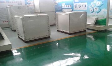 �����ˮ��ײ��ͽ�©ˮ��ԓ��ô�k��